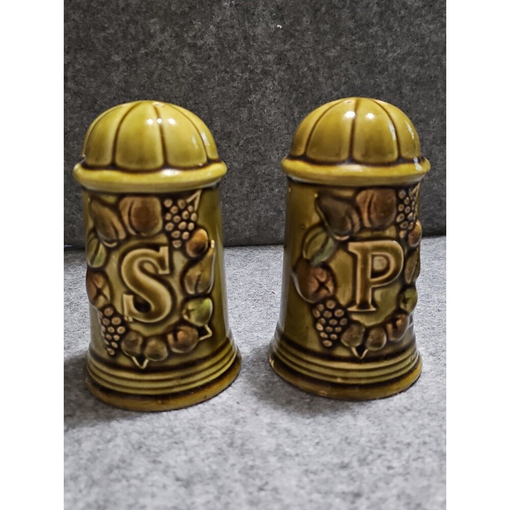 Vintage Avocado Green Fruit Pattern 6" Tall  Salt and Pepper Shakers Retro Decor